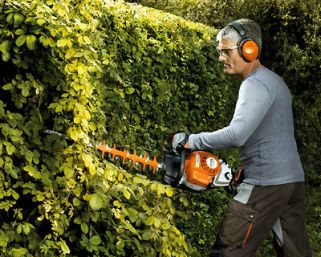 Stihl Hedge trimmers and long-reach hedge trimmers thumbnail 2