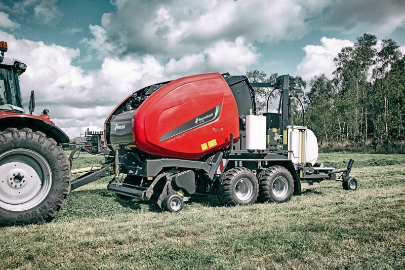 Kverneland Variable Chamber Baler-Wrapper Combination